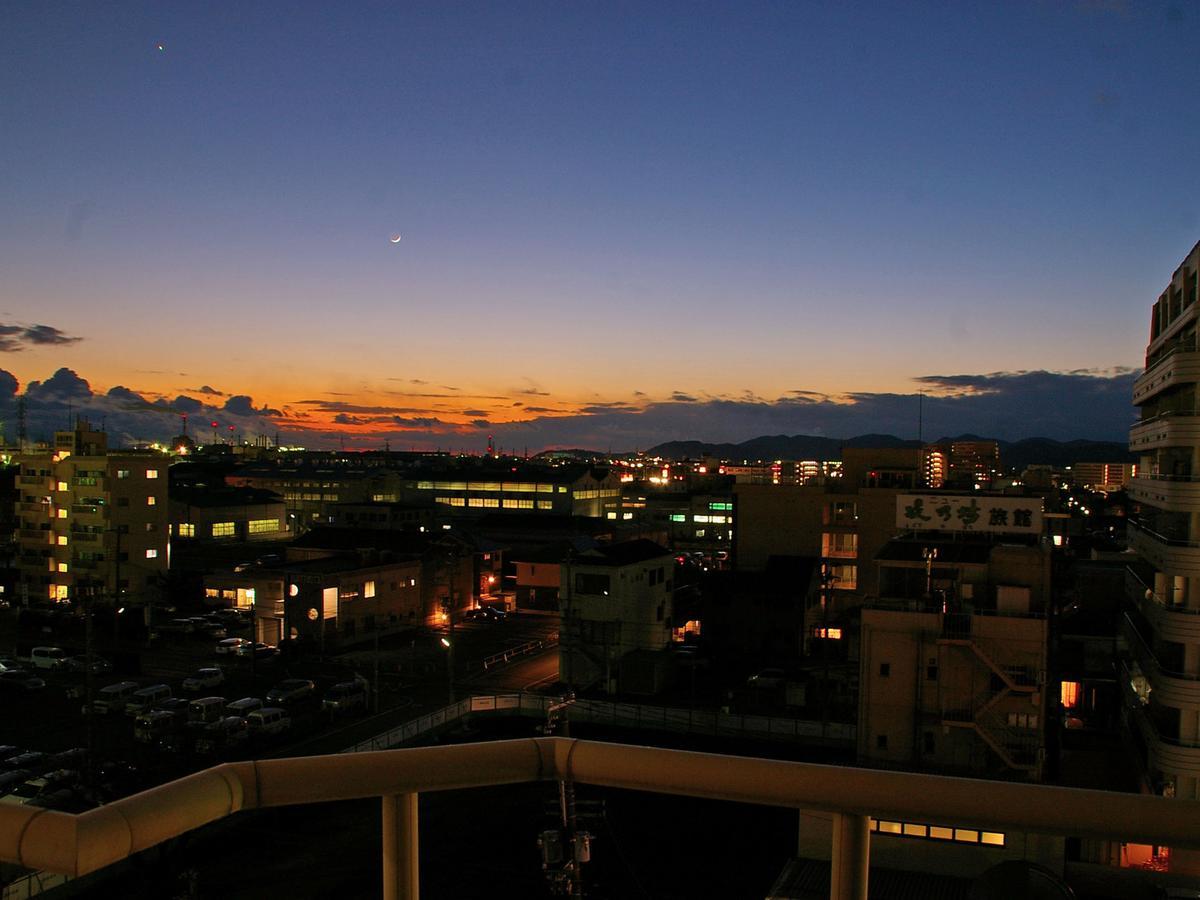 Business Hotel Sakigake Honkan Himeji Exterior photo